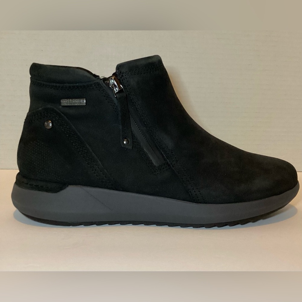 Brand New Cobb Hill Skylar Ankle Boots Women’s